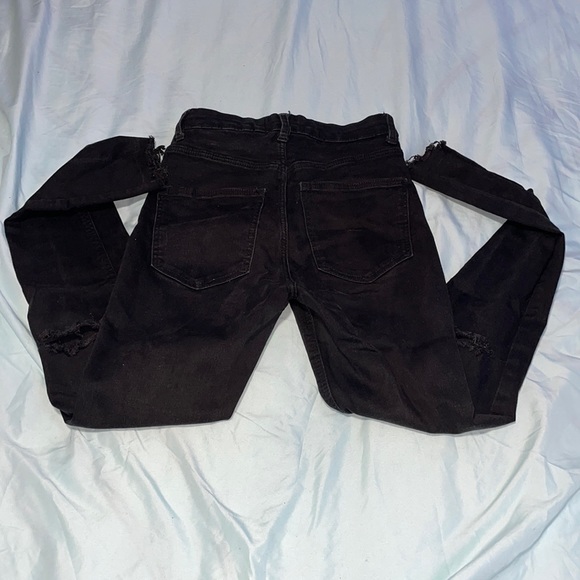 Zara High Rise Ripped Jean - Picture 3 of 4